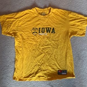 IOWA hawkeyes shirt